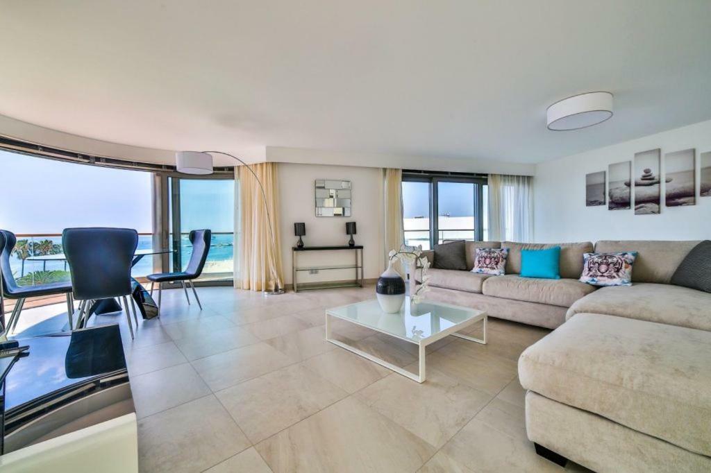 7 Croisette Lägenhet Cannes Exteriör bild